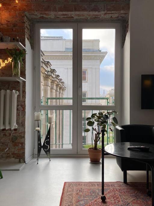 Square View Plac Zbawiciela Industrial Varşova Dış mekan fotoğraf